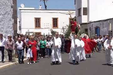 Protagonismo infantil en las procesiones del Domingo de Ramos en Telde (Foto TA)